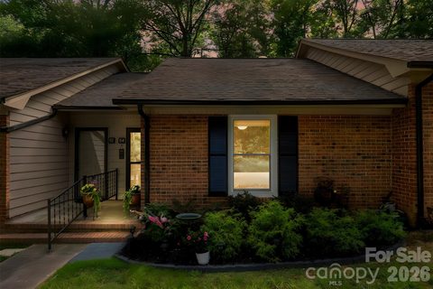 114 Ashleigh Court sold townhome in Ashebrook Villas, Fort Mill, SC