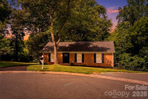 6742 Wild Turkey Lane sold home in Forest Pawtuckett, Charlotte, NC