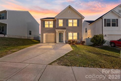 10131 Holly Park Drive pending home in Upper Riverpointe, Charlotte, NC