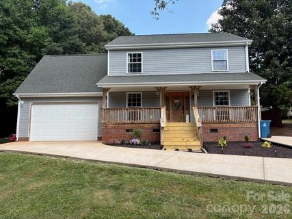 A home in Crabtree Acres