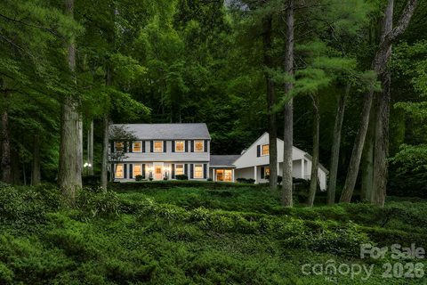Homes in Chanteloupe Ctry Est, Hendersonville