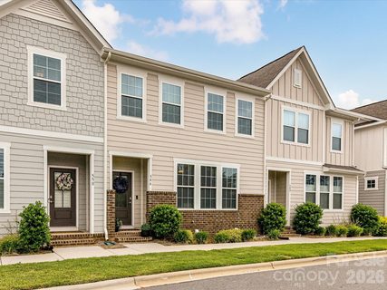546 Amalfi Drive pending townhome in Davidson Bay, Davidson, NC