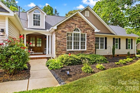 596 Maple Ridge Circle sold home in Grace Ridge, Salisbury, NC
