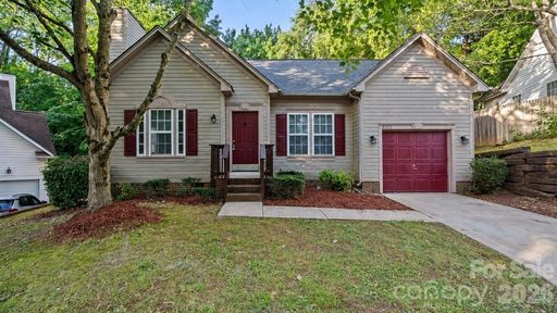 Homes in Farmington, Charlotte