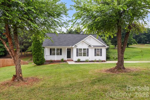 2931 Greenleaf Road sold home in Heron Creek, Clover, SC