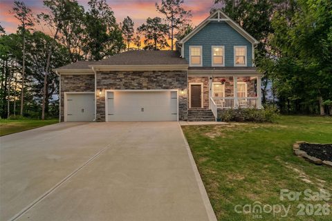 5532 Angus Drive sold home in Garmon Mill Estates, Midland, NC