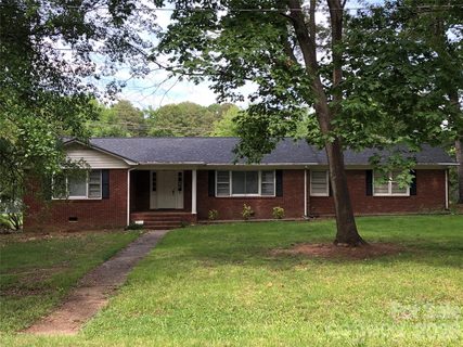 128 Woodlynn Drive active home in Coulwood Hills, Charlotte, NC