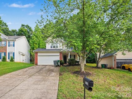 7524 Grabill Drive active home in Cresthill, Charlotte, NC