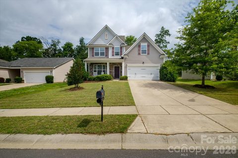 5415 Fenway Drive sold home in Steele Creek, Charlotte, NC