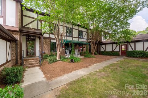 7226 Quail Meadow Lane active home in Quail Hollow, Charlotte, NC