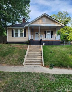 106 N Liberty Street active home in Firestone Cotton Mills, Gastonia, NC