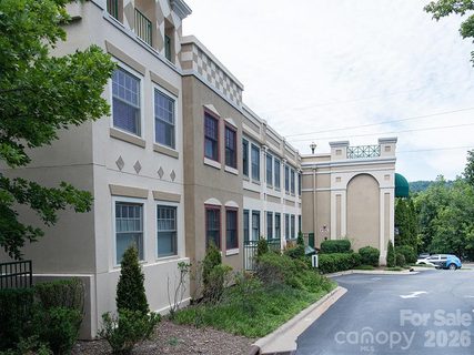 37 Hiawassee Street active home in Hiawassee, Asheville, NC