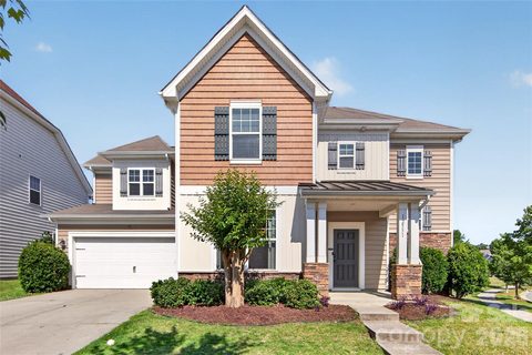 12531 Surreykirt Lane sold home in Monteith Place, Huntersville, NC