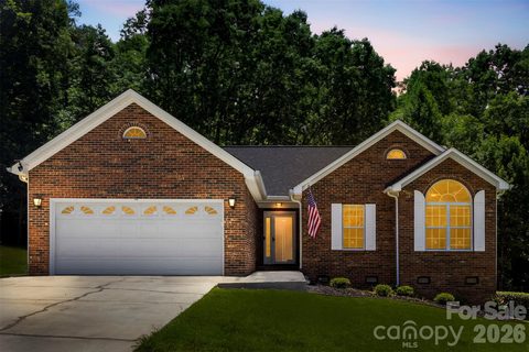 170 Ruthaven Drive sold home in Heritage, Bessemer City, NC