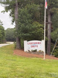 00 Fairview Road active lot in Lake Shore Estates, New London, NC