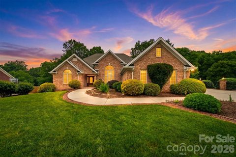 Homes in The Greens, Granite Falls