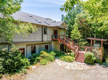 Homes in Toms Creek, Black Mountain