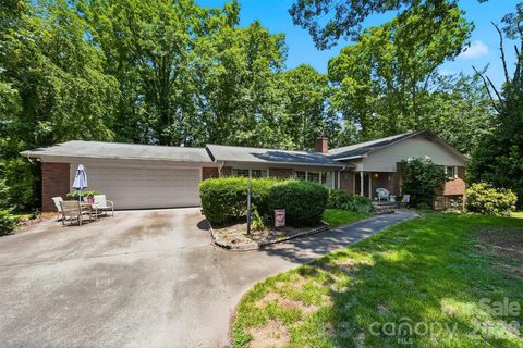200 Westwood Drive sold home in Westwood, Morganton, NC