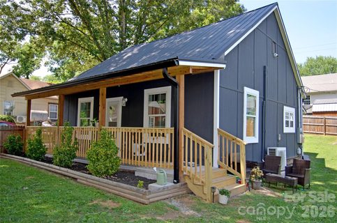 A home in Clinchfield Mfg