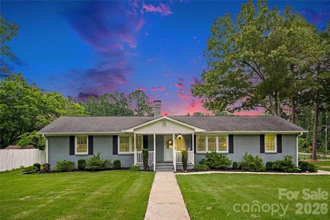 277 Westerwood Drive active home in Westerwood, Rock Hill, SC