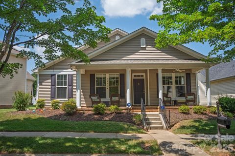 15718 Seafield Lane sold home in MacAulay, Huntersville, NC