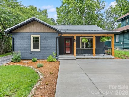 259 253 Richland Street active home in Oak Forest Addition, Waynesville, NC