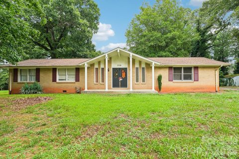 2130 23rd Street Place active home in Havenwood, Hickory, NC