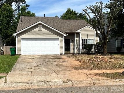 821 Lakehill Road active home in Creekside, Charlotte, NC