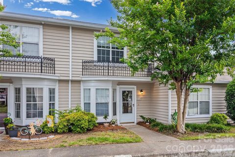 Homes in Manor Lake, Fort Mill