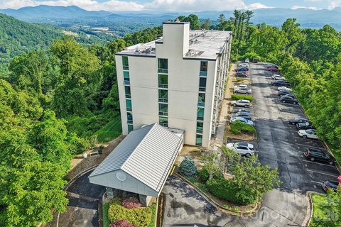 647 Town Mountain Road active home in Sunset Ridge Condominiums, Asheville, NC