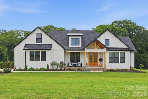 237 Triple Ponds Court