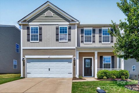 157 Kingsway Drive active home in Kensington Village, Mooresville, NC