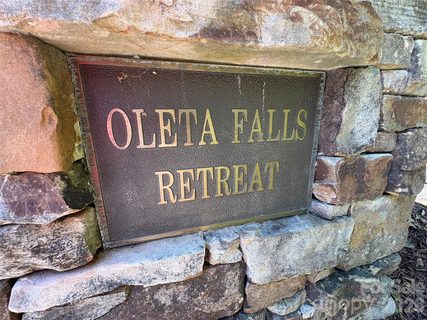 239 Stone Valley Way active lot in Oleta Falls, Hendersonville, NC