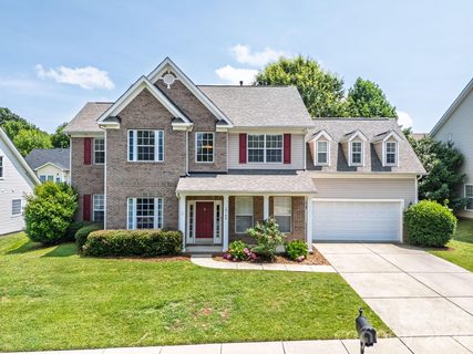 10109 Halkirk Manor Lane active home in Berewick, Charlotte, NC
