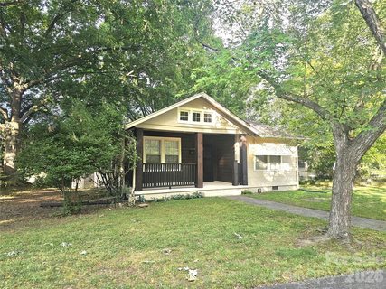 1129 W 5th Avenue active home in Firestone, Gastonia, NC