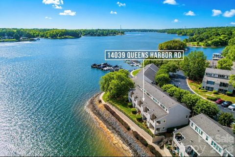 14039 Queens Harbor Road sold townhome in The Yachtsman, Charlotte, NC