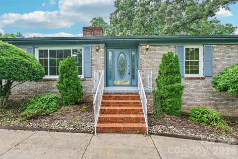 1621 N Oak Drive pending home in North Marlwood Park, Shelby, NC