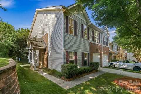 16936 Commons Creek Drive active home in Princeton At Southampton, Charlotte, NC
