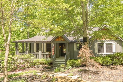 298 Hedgewood Drive active home in Bear Lake Reserve, Tuckasegee, NC