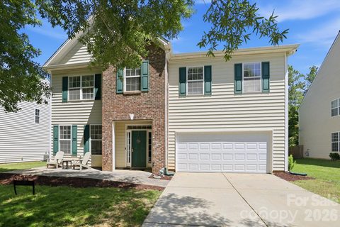 3135 Pine Bluff Way