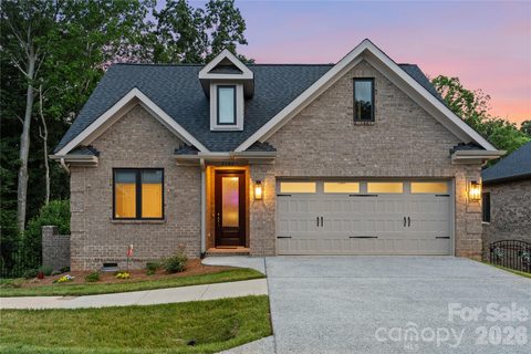 5106 Silver Trace Lane pending home in The Springs At Westport Club, Denver, NC