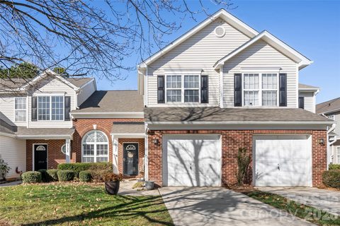 2737 Mill Valley Court active home in Summerfield, Matthews, NC