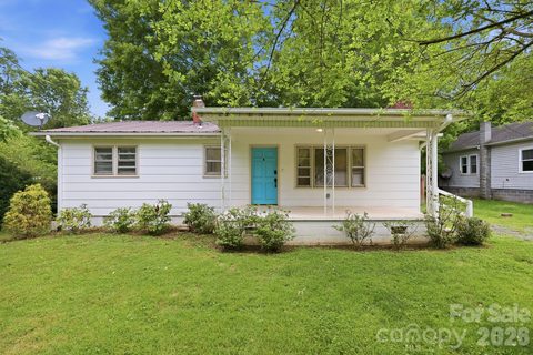 31 Edwards Street pending home in Brightsville, Waynesville, NC