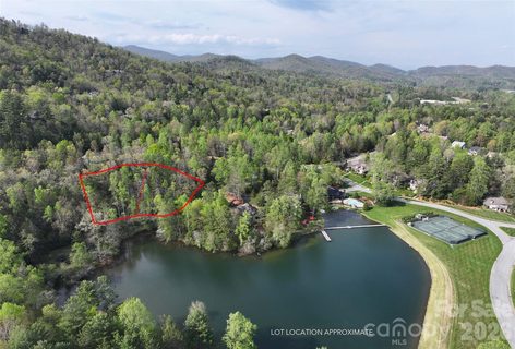 Tbd Trailside Court active lot in Straus Park, Brevard, NC