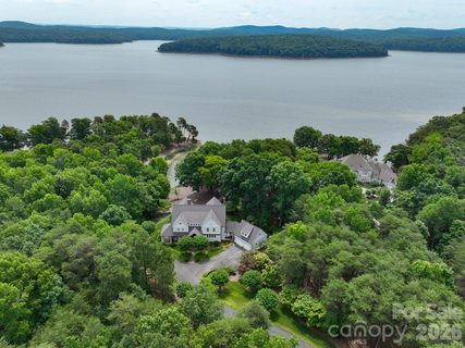 2375 Southpoint Lane active home in Uwharrie Point, New London, NC