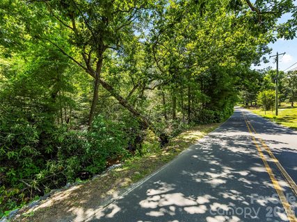 742 Hiawassee Avenue active home in Lakewood, Black Mountain, NC