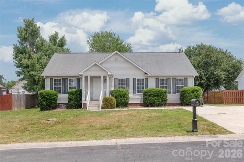 1805 Lawton Drive active home in Taylor Oaks, Rock Hill, SC