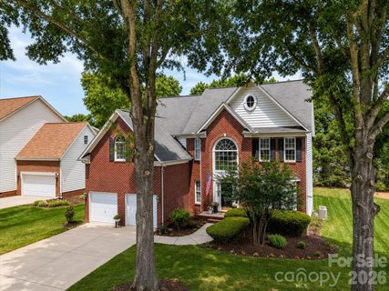 12824 Shamley Court active home in Northstone, Huntersville, NC