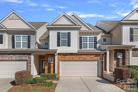 1809 Royal Gorge Avenue pending home in Park South Station, Charlotte, NC