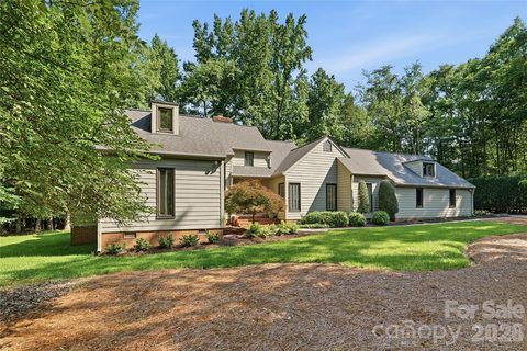 Previously sold for $950,000